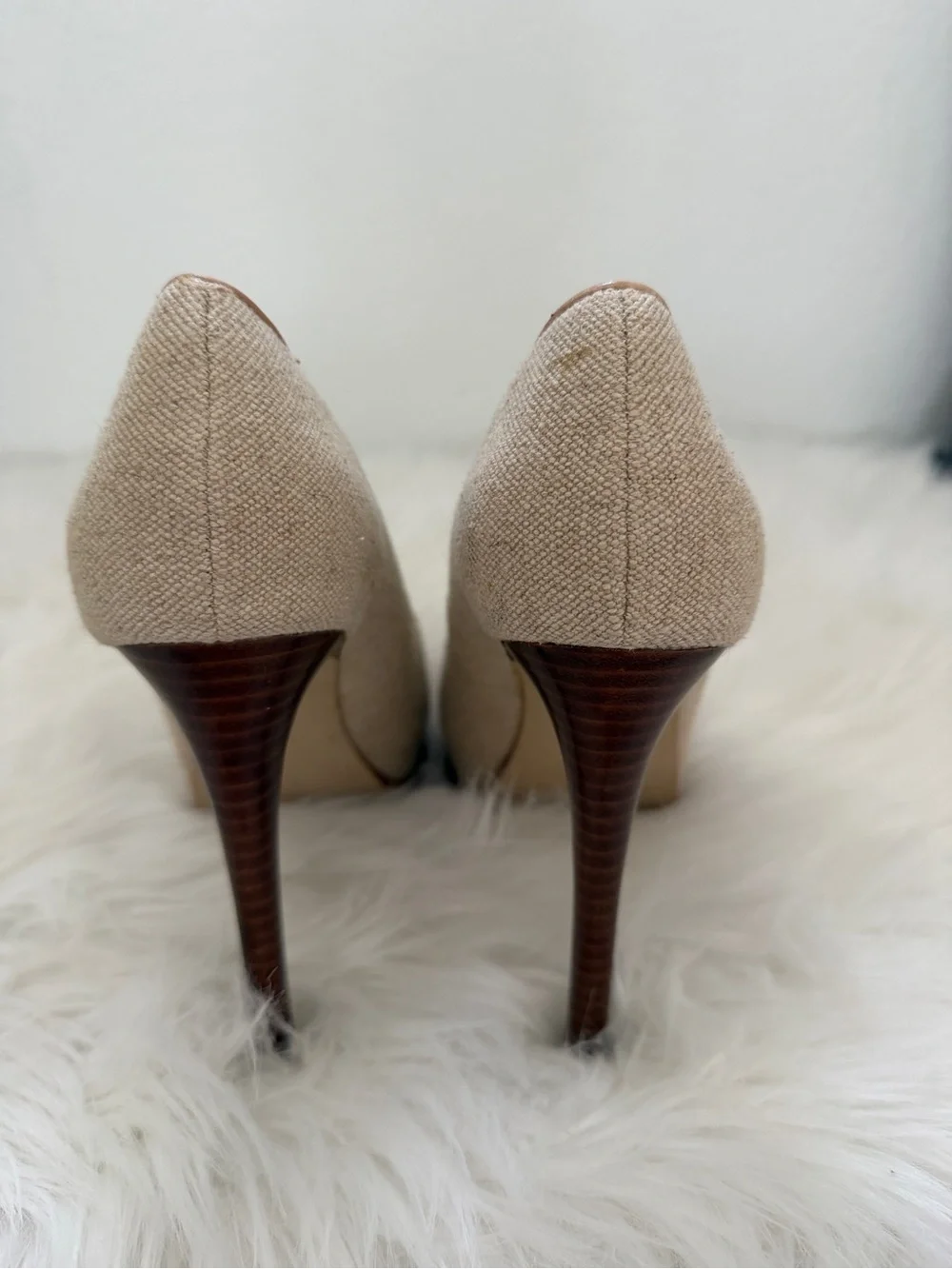 Steve Madden Somone Linen & Tan Leather Toe Cap Pumps - Size 9